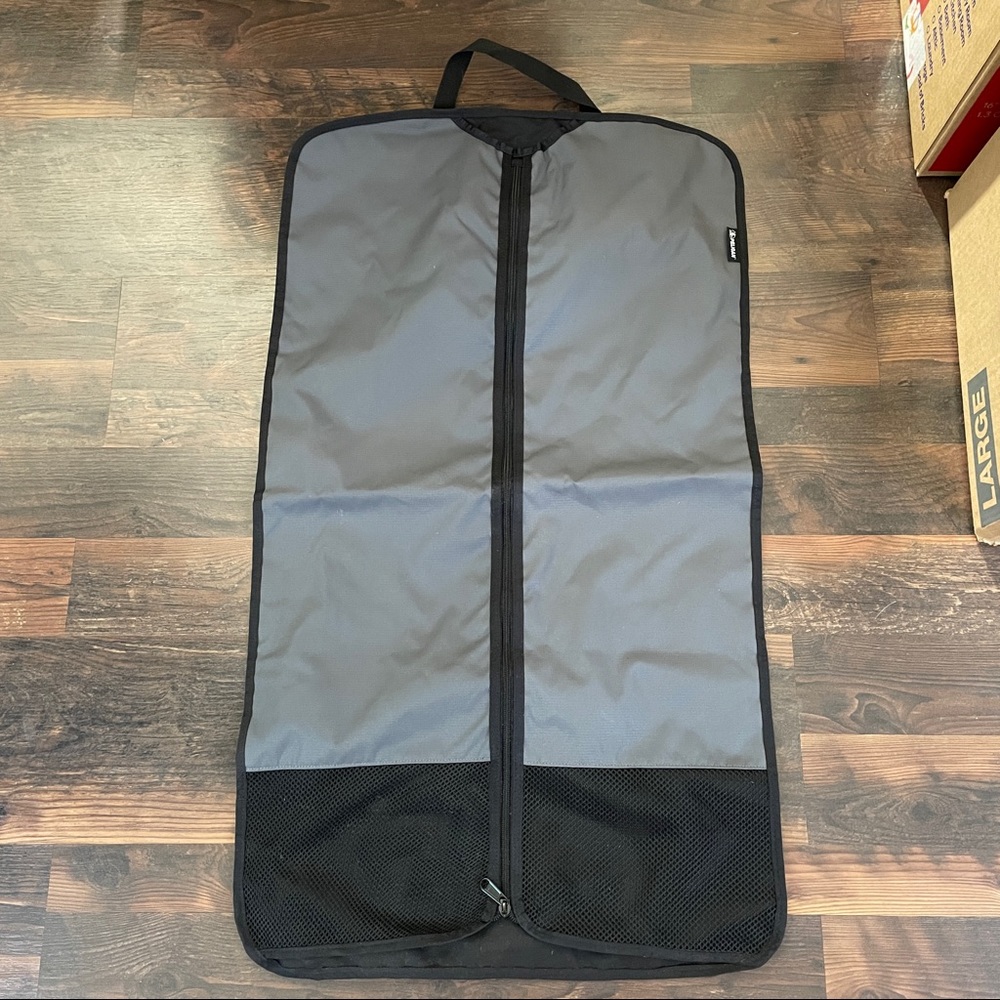 Pelican Travel Bag Clothes Suit Case Bag NEW